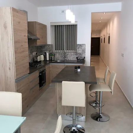 Azure Apartment *